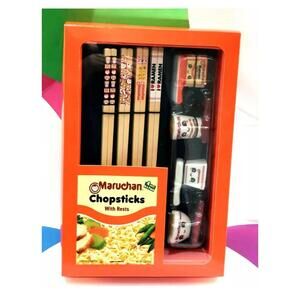 Maruchan Chopsticks with Rests Set